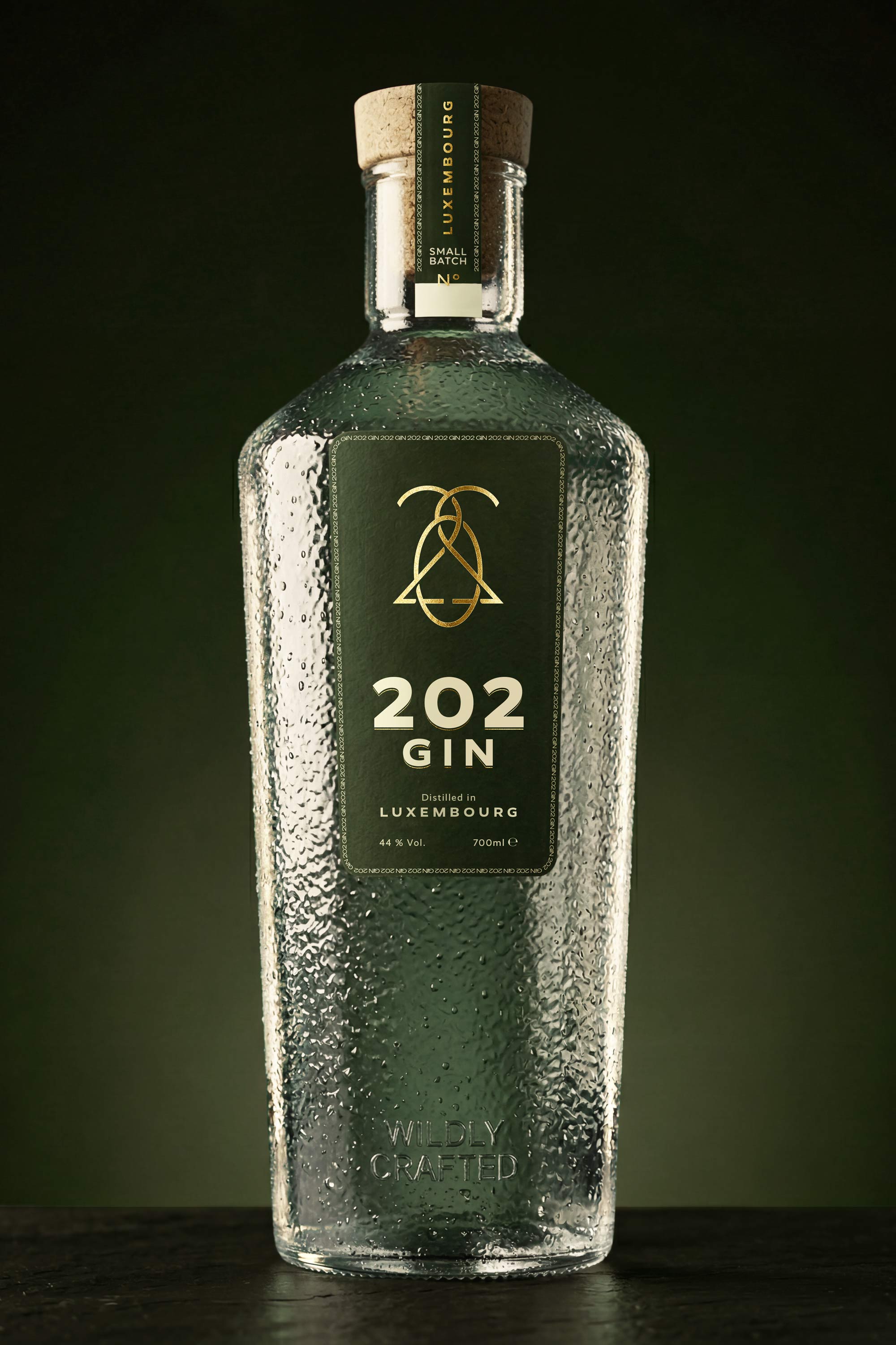 202 Gin distilled in Luxembourg Premium Dry Gin